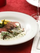 Beef Tenderloin with Creamy Alouette® Mushroom Sauce