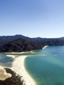 Experience Elegant South New Zealand with a Walking Tour