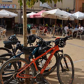 active travel valencia bicycles at cafe healthyaging.net