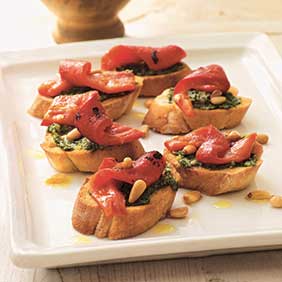 Red-Pepper-Pesto-Croutes-web