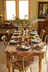 Thanksgiving-Table--Botanical-Pumpkin-Amber-Glass-Paisley-Linens